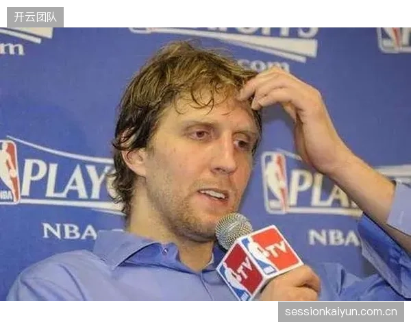 姚明现身总决赛G2赛场，见证上海队通过绝杀取得系列赛2-0领先。