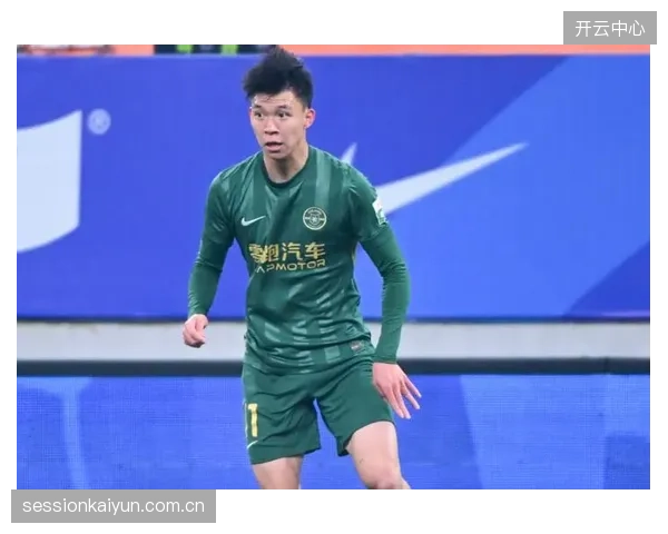 本土小将王钰栋15轮攻入5球，成为本赛季中超赛场上表现最抢眼的年轻球员之一。